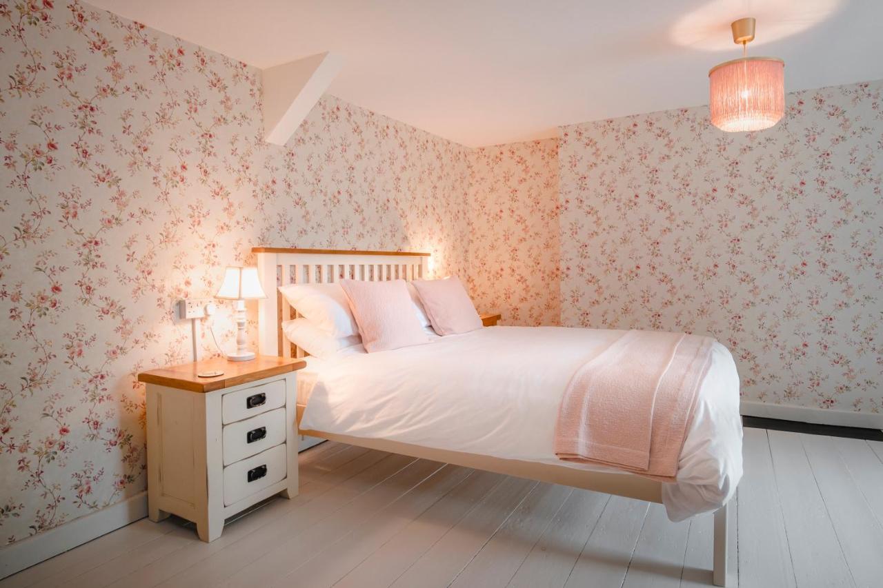The Green Door Vegan B&B Llanon Экстерьер фото