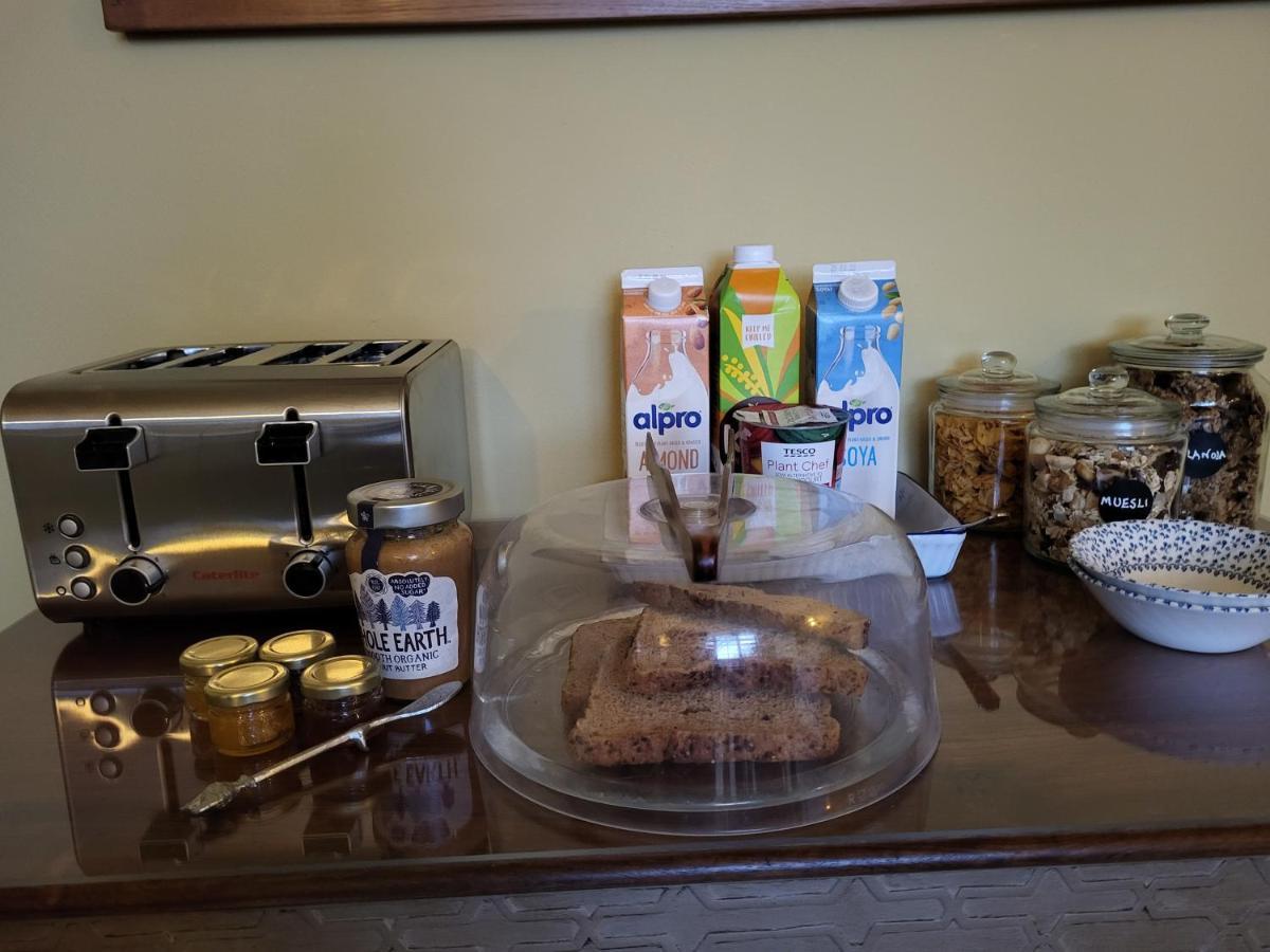 The Green Door Vegan B&B Llanon Экстерьер фото